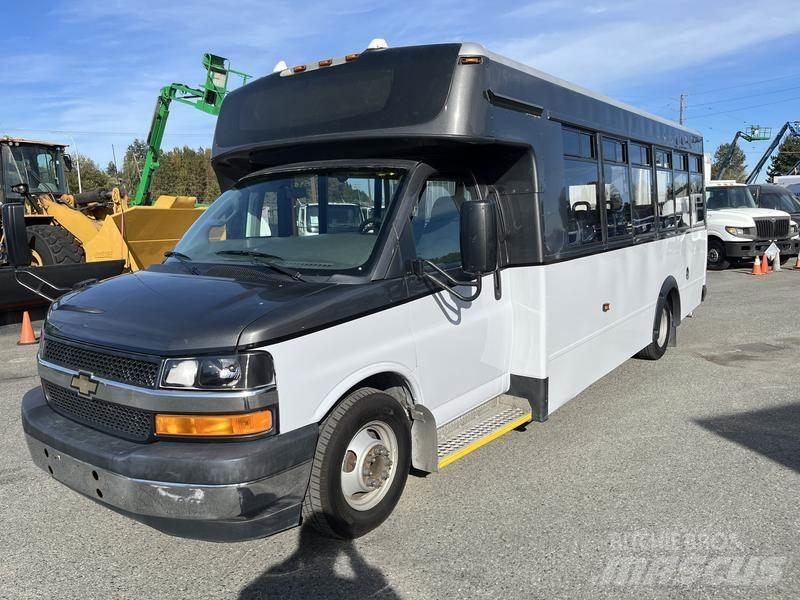 Chevrolet Express Mikroautobusai