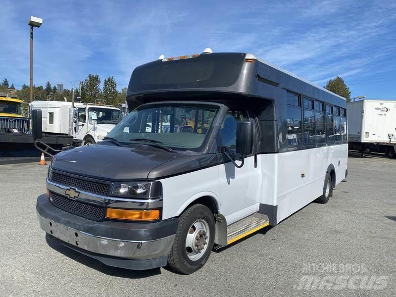Chevrolet Express Mikroautobusai