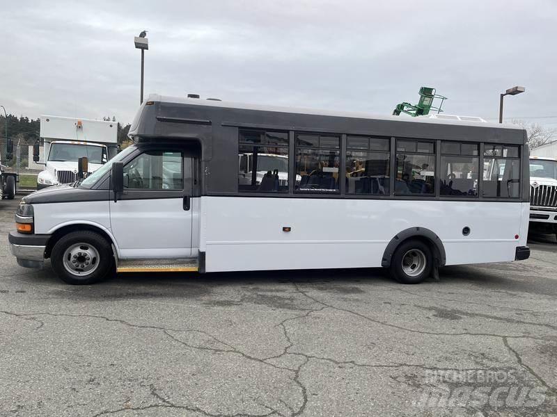 Chevrolet Express Mikroautobusai