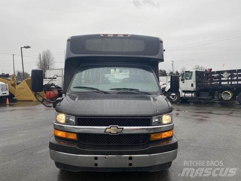 Chevrolet Express Mikroautobusai