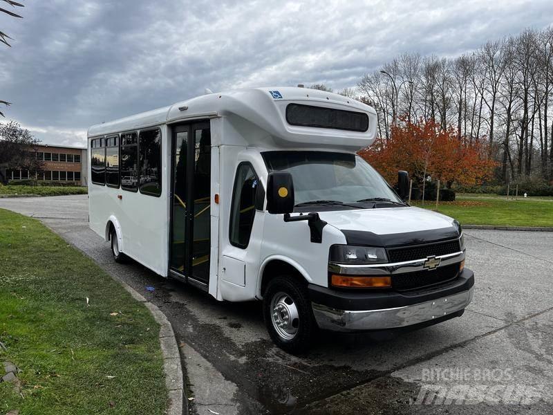 Chevrolet Express Mikroautobusai