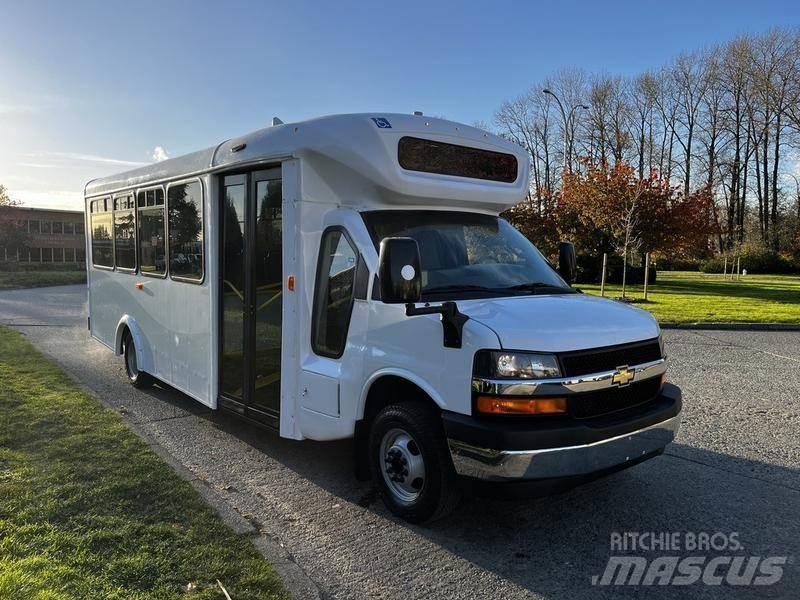 Chevrolet Express Mikroautobusai