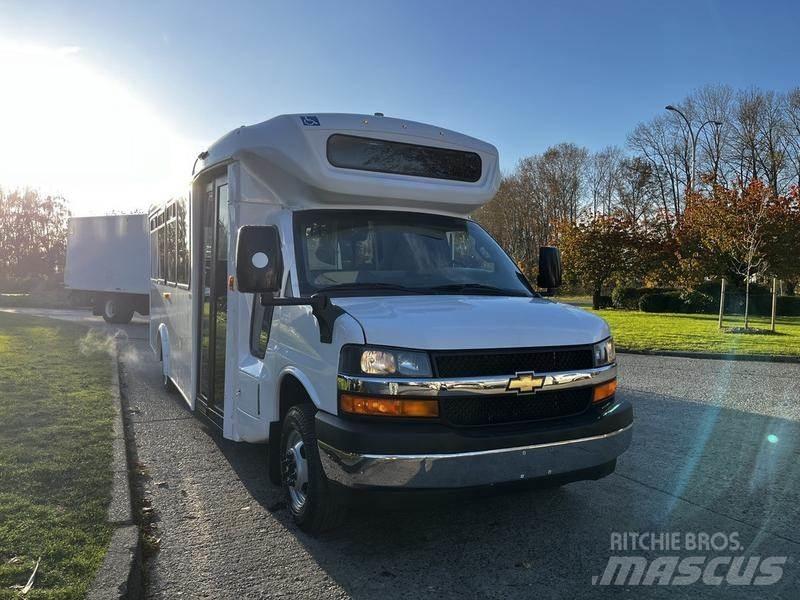 Chevrolet Express Mikroautobusai