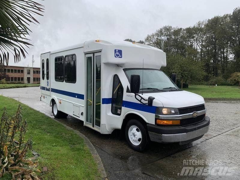 Chevrolet Express Mikroautobusai
