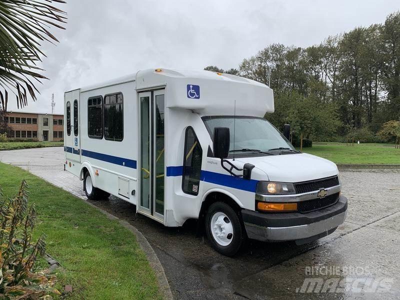 Chevrolet Express Mikroautobusai
