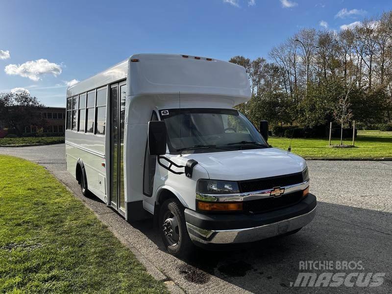 Chevrolet Express Mikroautobusai