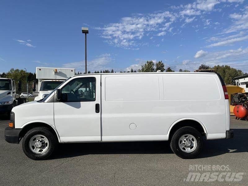 Chevrolet Express Krovininiai furgonai
