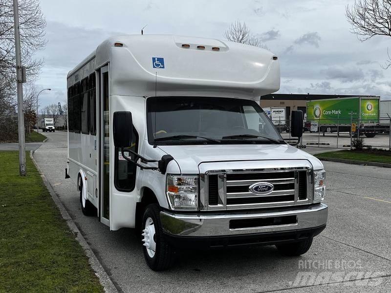 Ford Econoline Mikroautobusai