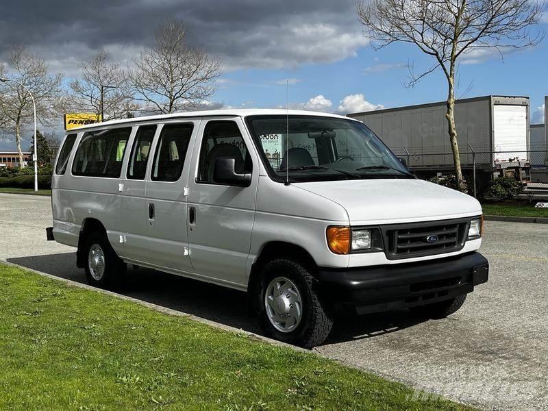 Ford Econoline Lengvieji automobiliai