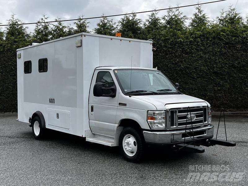Ford Econoline Krovininiai furgonai