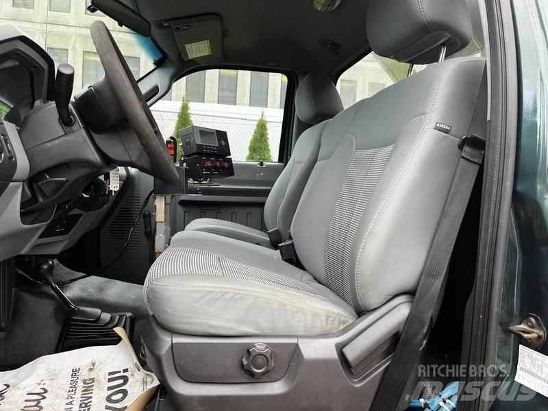 Ford F-550 Sniego peiliai ir valytuvai