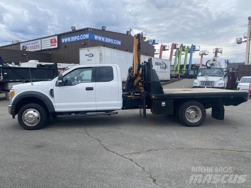 Ford F-550 Automobiliniai kranai