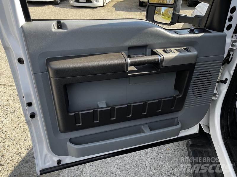 Ford F-550 Platformos/ Pakrovimas iš šono