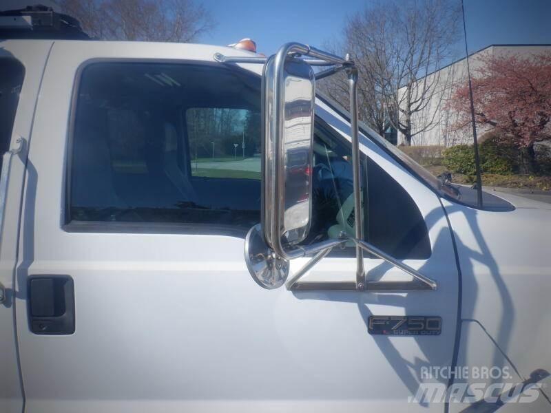 Ford F-750 Visuotinės / bendrosios paskirties automobiliai