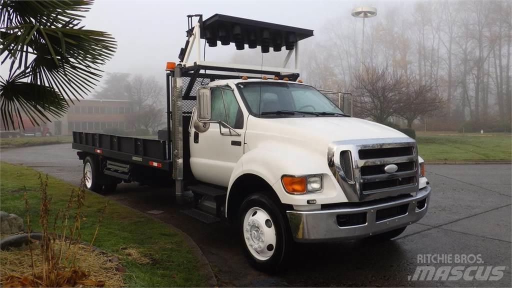 Ford F-750 Platformos/ Pakrovimas iš šono