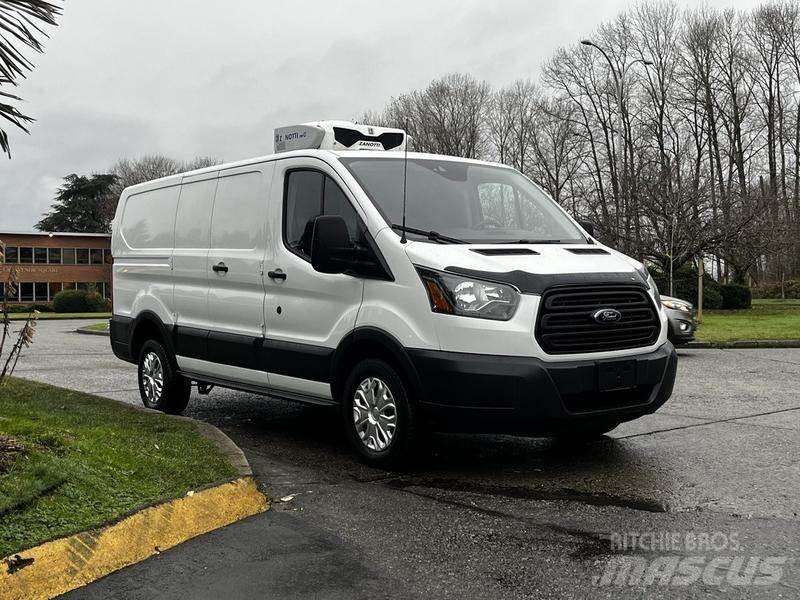 Ford Transit Krovininiai furgonai