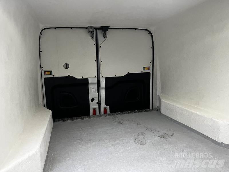 Ford Transit Krovininiai furgonai