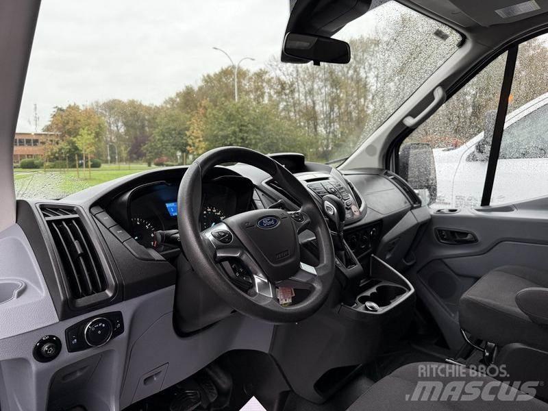Ford Transit Lengvieji automobiliai