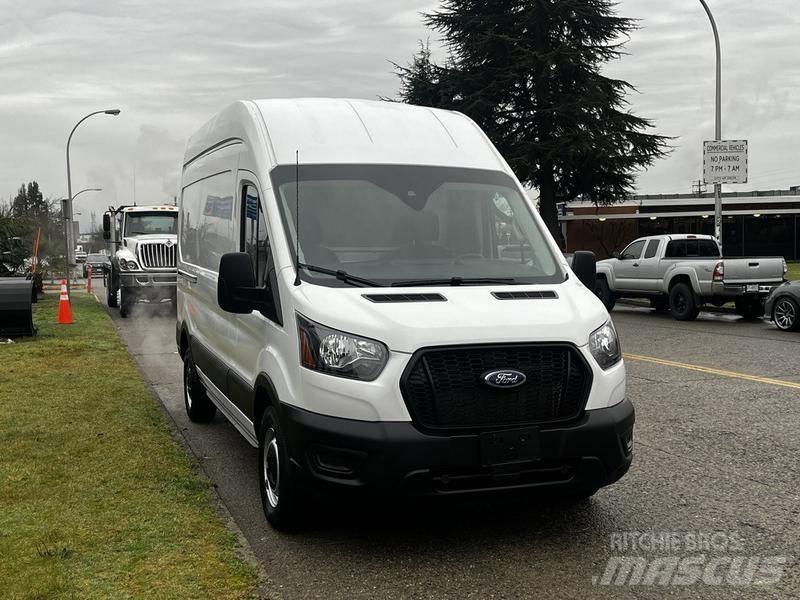 Ford Transit Krovininiai furgonai