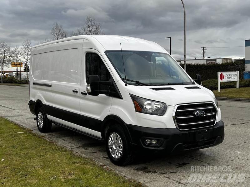 Ford Transit Krovininiai furgonai