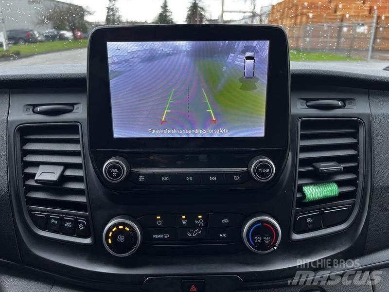 Ford Transit Lengvieji automobiliai