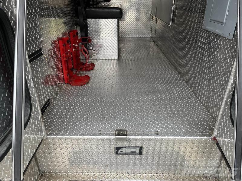 Freightliner FL70 Visuotinės / bendrosios paskirties automobiliai