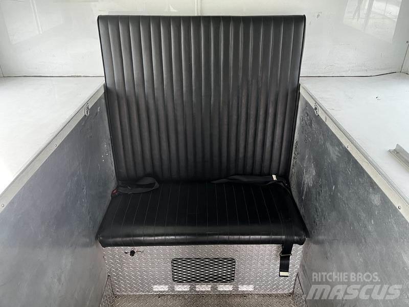 Freightliner FL80 Visuotinės / bendrosios paskirties automobiliai