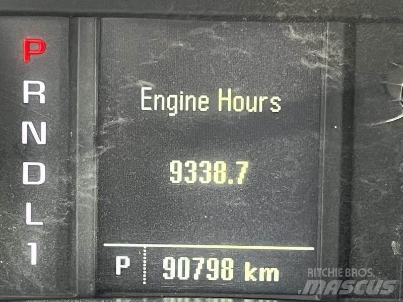 GMC Sierra 3500HD Platformos/ Pakrovimas iš šono