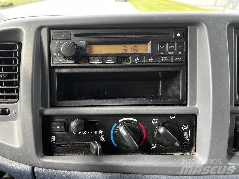 Hino 268 Krovininiai furgonai
