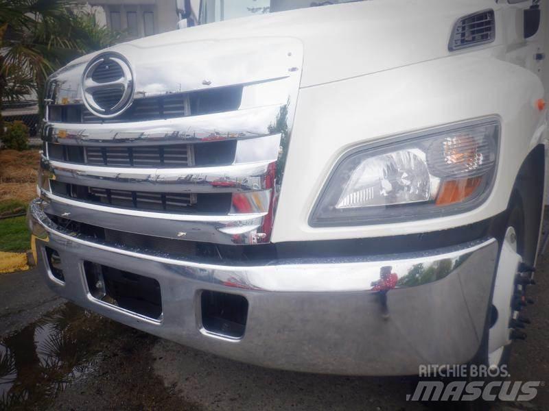 Hino 308 Visuotinės / bendrosios paskirties automobiliai