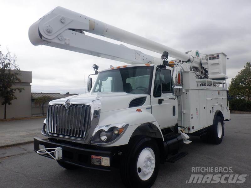 International 7400 Kita