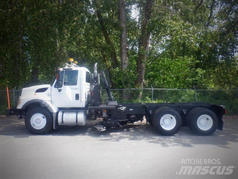 International 7400 Važiuoklė su kabina