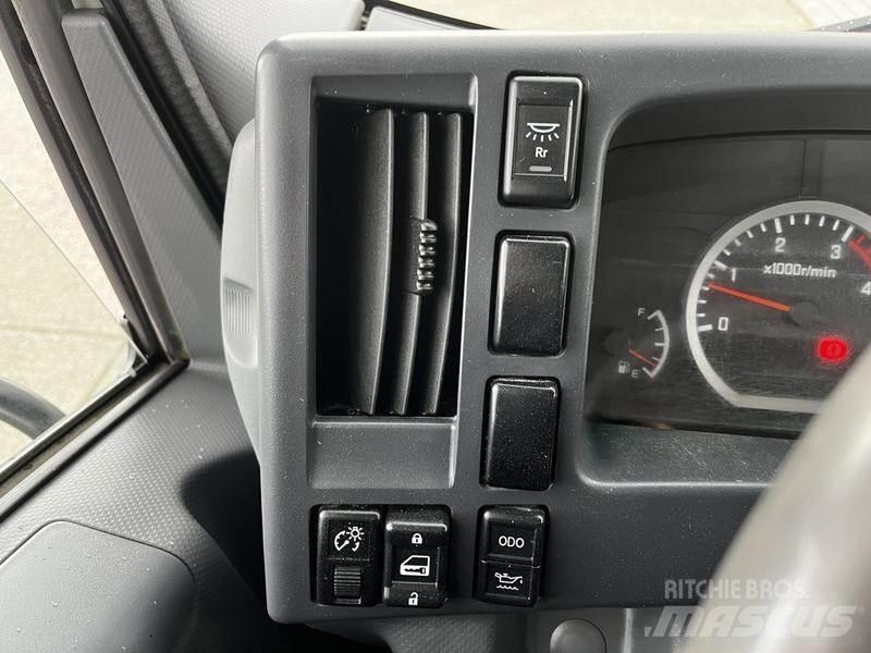 Isuzu NPR Krovininiai furgonai