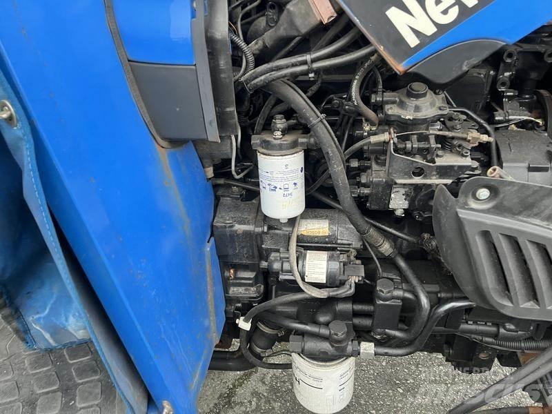 New Holland TN70A Traktoriai