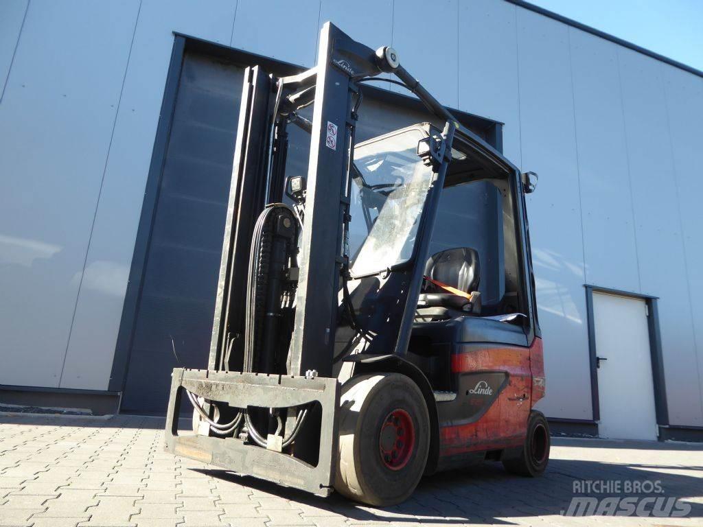 Linde E25-01 Elektriniai šakiniai krautuvai