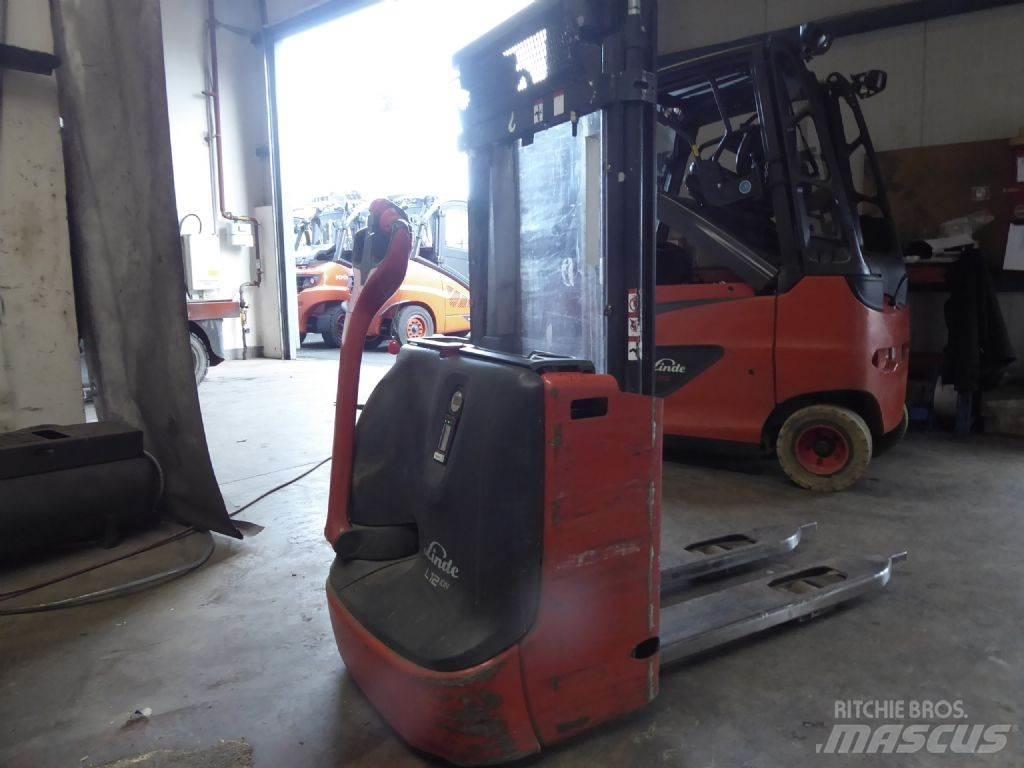 Linde L12L Rankiniai vėžimėliai