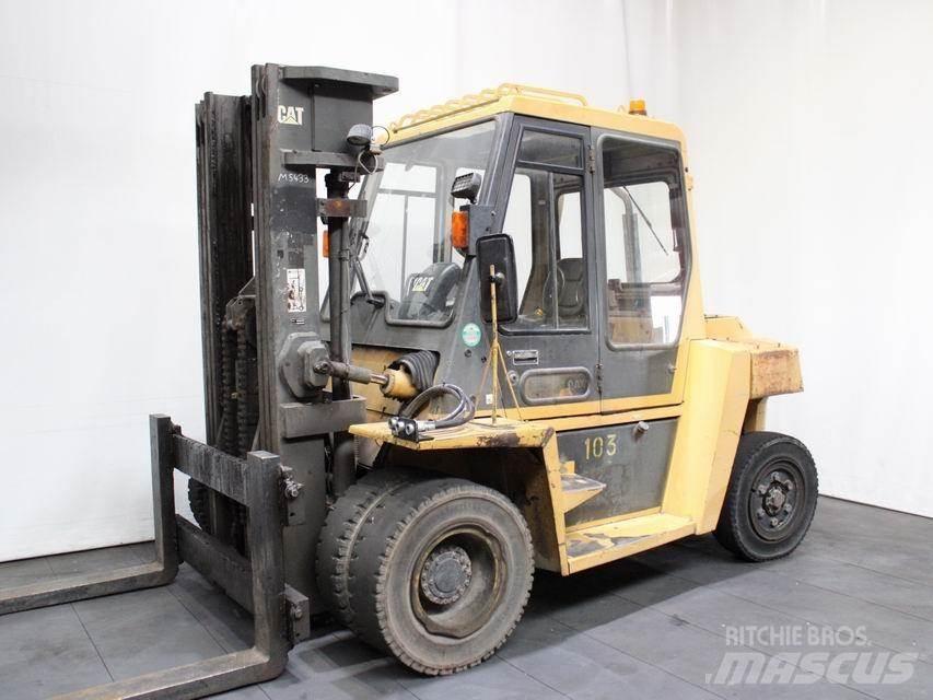CAT DP 60 Dyzeliniai krautuvai