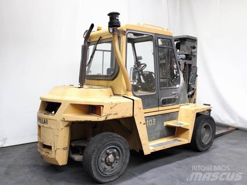 CAT DP 60 Dyzeliniai krautuvai