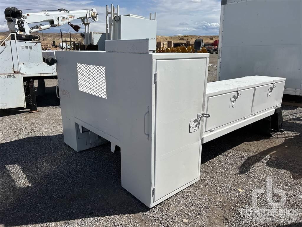  11 ft Utility Kabinos ir interjeras