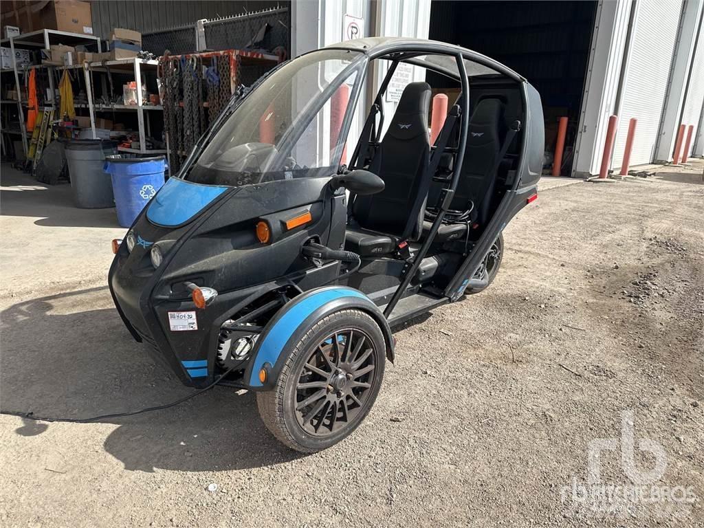  ARCIMOTO EV3 Lengvieji automobiliai