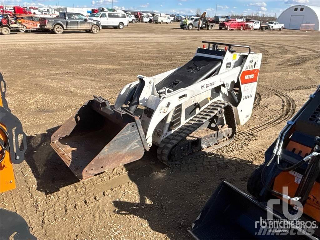 Bobcat MT85 Krautuvai su šoniniu pasukimu