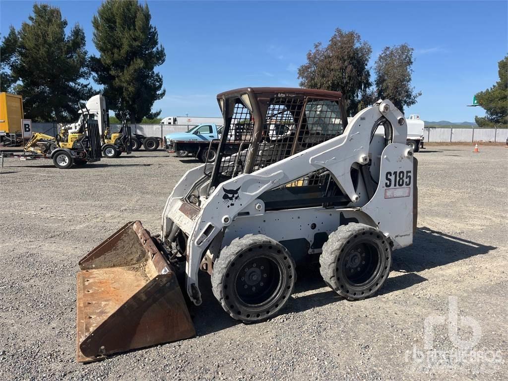Bobcat S185 Krautuvai su šoniniu pasukimu