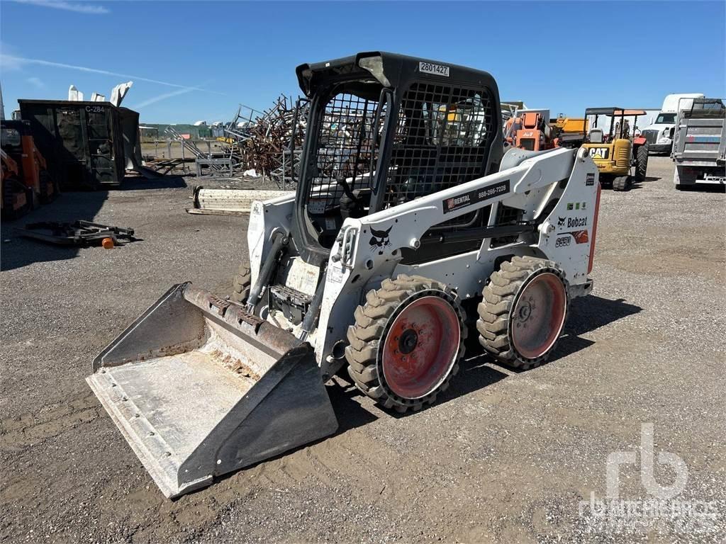 Bobcat S550 Krautuvai su šoniniu pasukimu