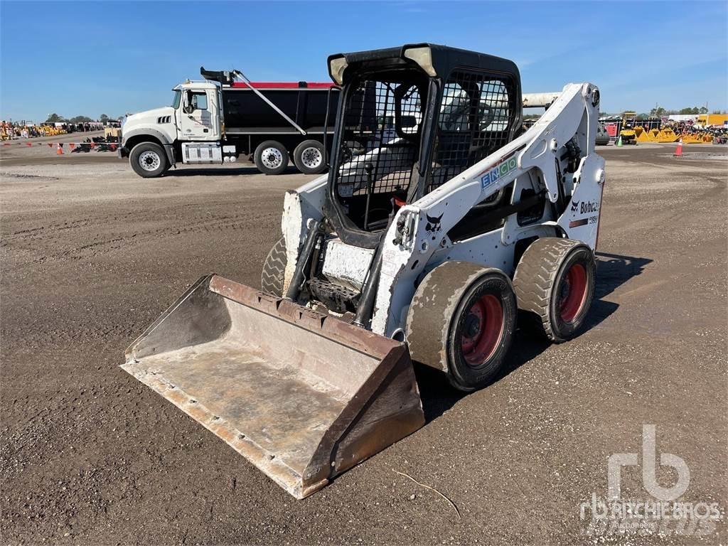 Bobcat S650 Krautuvai su šoniniu pasukimu