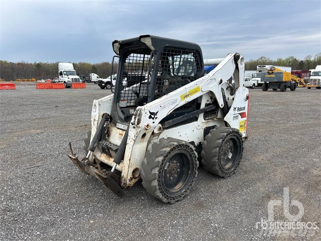 Bobcat S650 Krautuvai su šoniniu pasukimu
