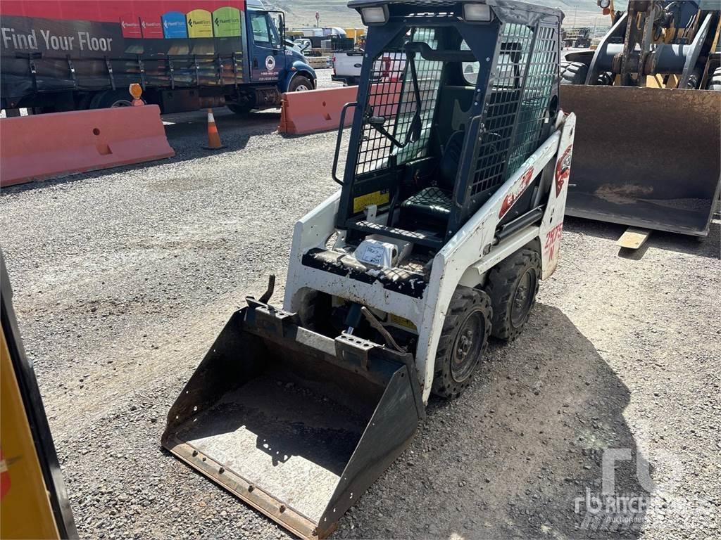 Bobcat S70 Krautuvai su šoniniu pasukimu
