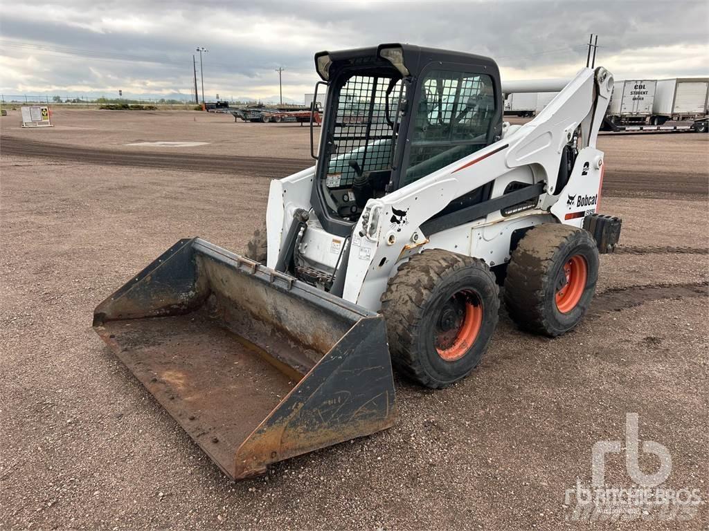 Bobcat S850 Krautuvai su šoniniu pasukimu