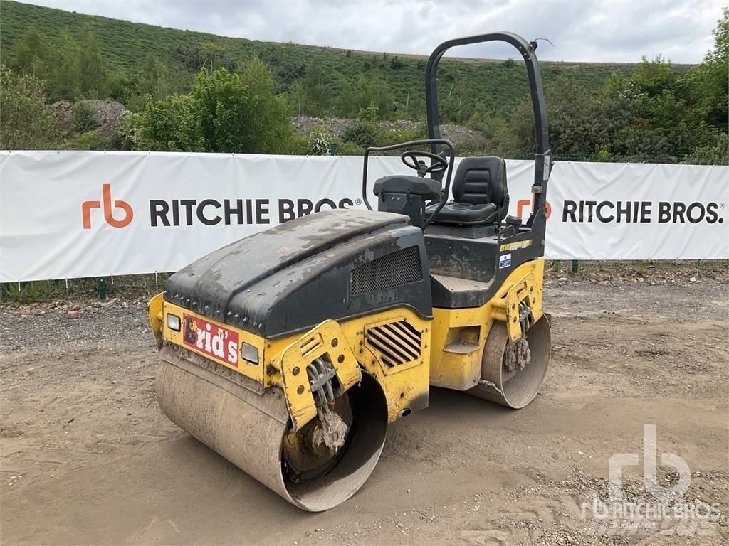 Bomag BW120AD-4 Porinių būgnų volai