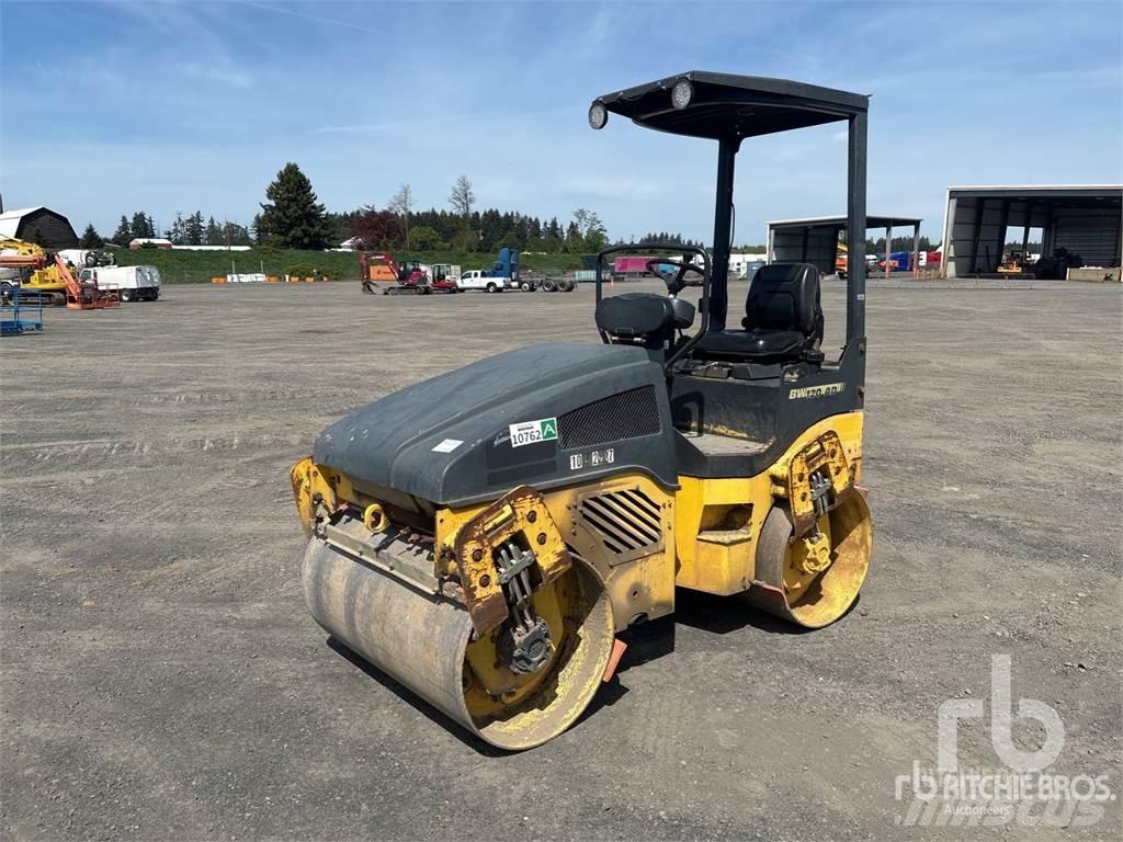 Bomag BW120AD-4 Porinių būgnų volai