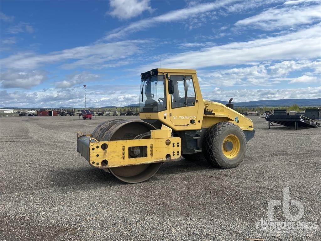 Bomag BW211 D40 Gruntiniai volai